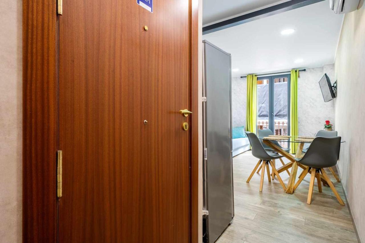 Apartments Lilia Reus Habitación foto